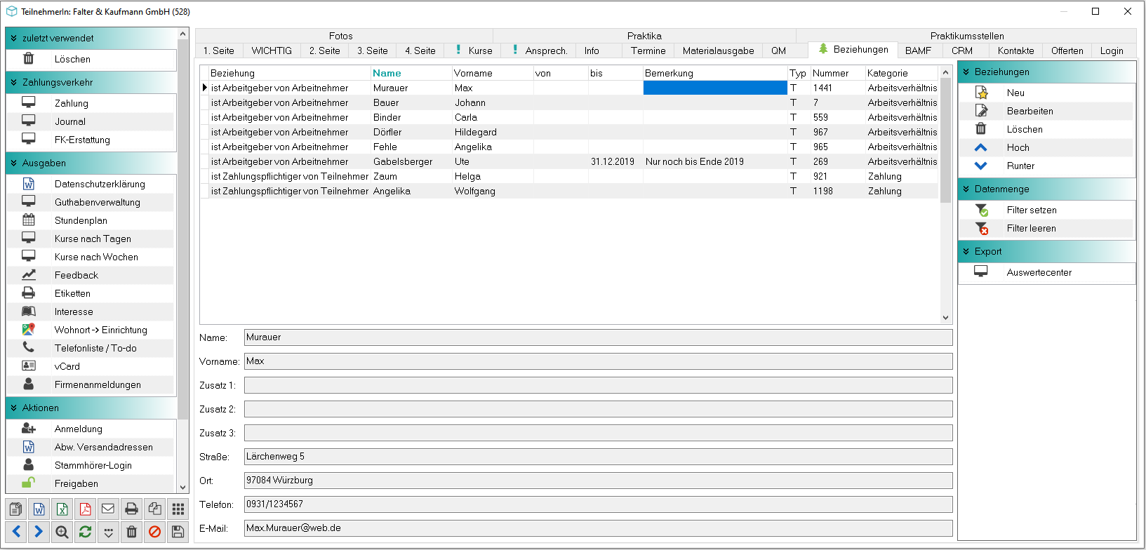 Teilnehmerstamm in KuferSQL mit aktivem Reiter „Beziehungen” – acht gelistete Beziehungen mit den Spalten Beziehung, Name, Vorname, von, bis, Bemerkung, Typ, Nummer, Kategorie; rechts die Gruppen „Beziehungen” mit Neu, Bearbeiten, Löschen, Hoch, Runter, „Datenmenge” mit Filter setzen und Filter leeren sowie „Export” mit Auswertecenter